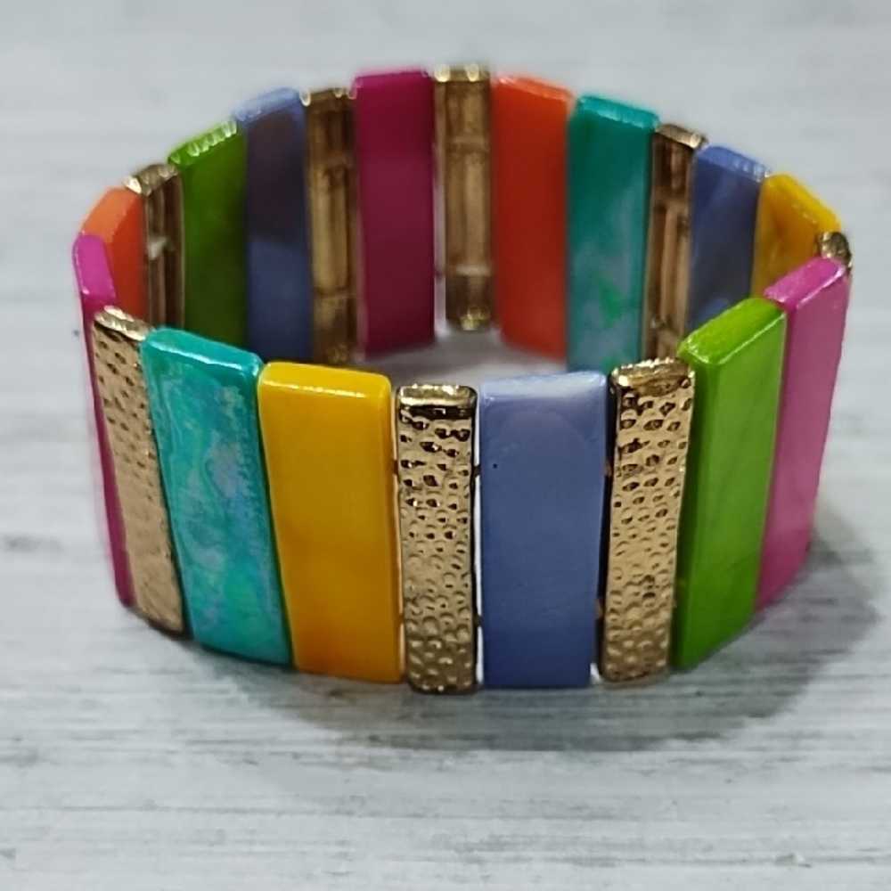Colorful Multicolor Stretch Bracelet With Gold Tone And Possible Stone Beads
